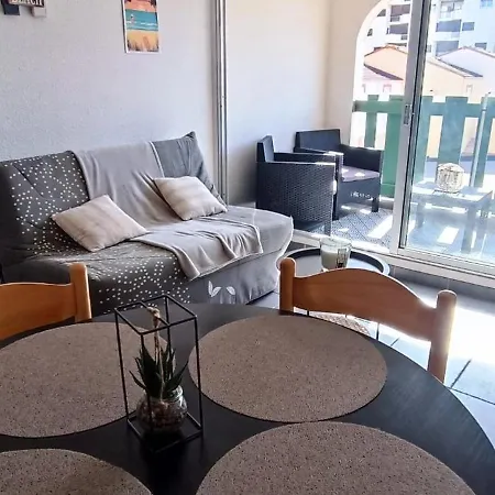 Bel Appartement Au Pied Du Marche Noel Le Barcares Exterior photo