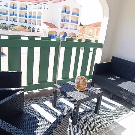 Bel Appartement Au Pied Du Marche Noel Le Barcares Exterior photo