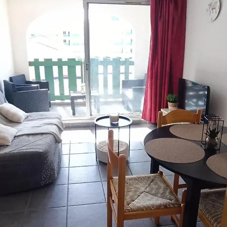 Bel Appartement Au Pied Du Marche Noel Le Barcares Exterior photo